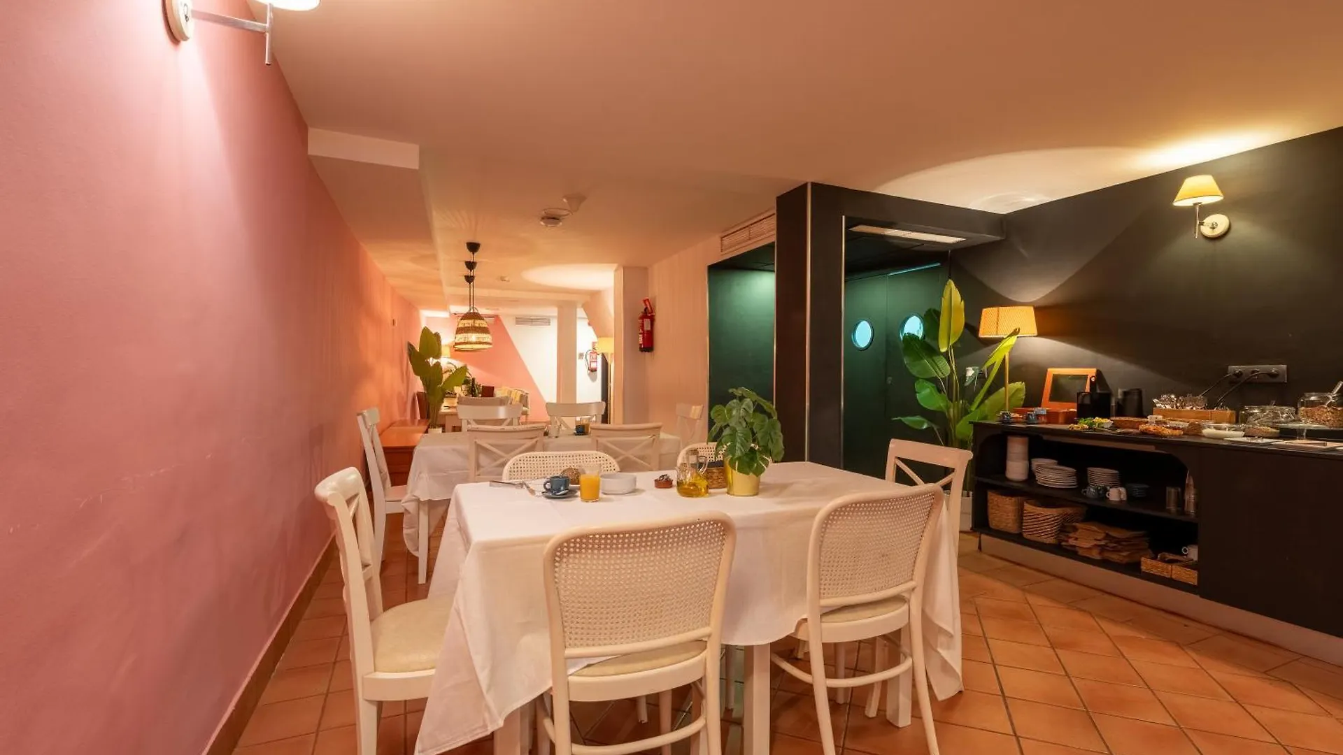 לינה וארוחת בוקר בנאלמדנה I Am La Posada Hotel And Apartment