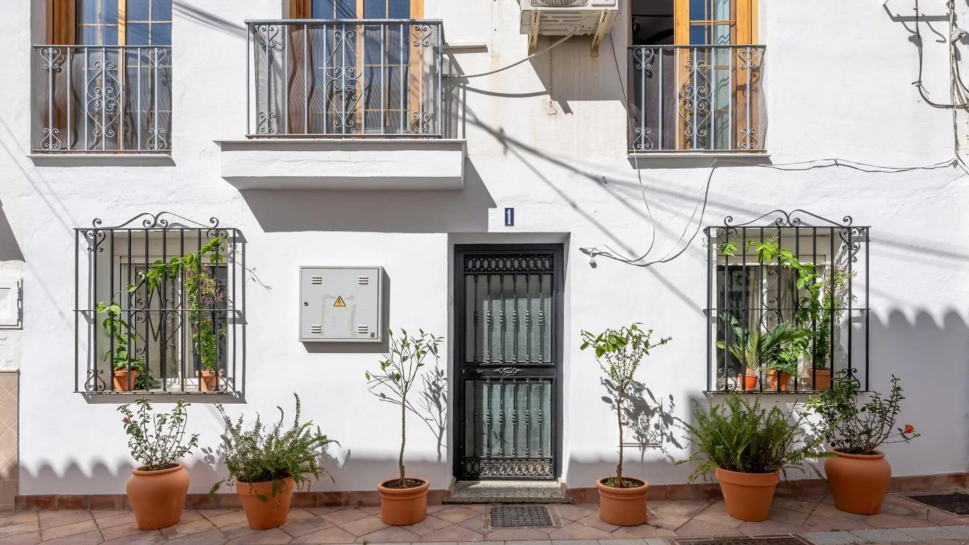I Am La Posada Hotel And Apartment Benalmádena Bed & Breakfast