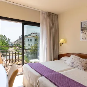 Avenida Hotel Tossa de Mar